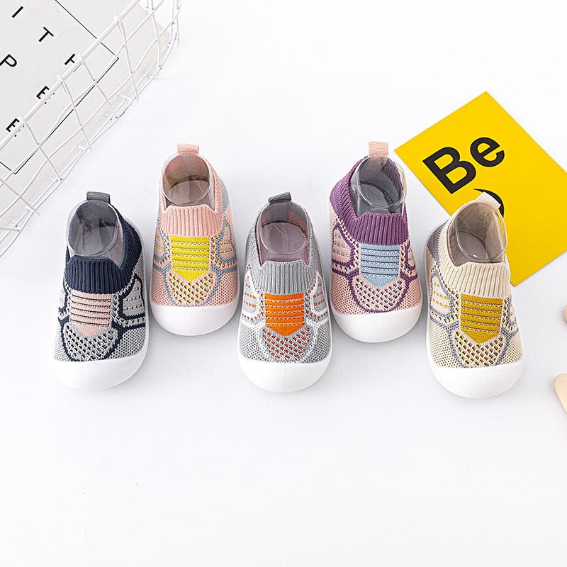 Here’s the translation into English:  **KiddoKicks™ | Safe, Healthy, and Comfortable Shoes**