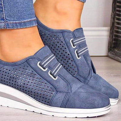 Here’s the translation with your formatting:  **Larissa - Comfortable Orthopedic Fall-Fitting Women's Shoes**